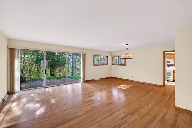 6401 Purcell Road, Belleville, WI 53508