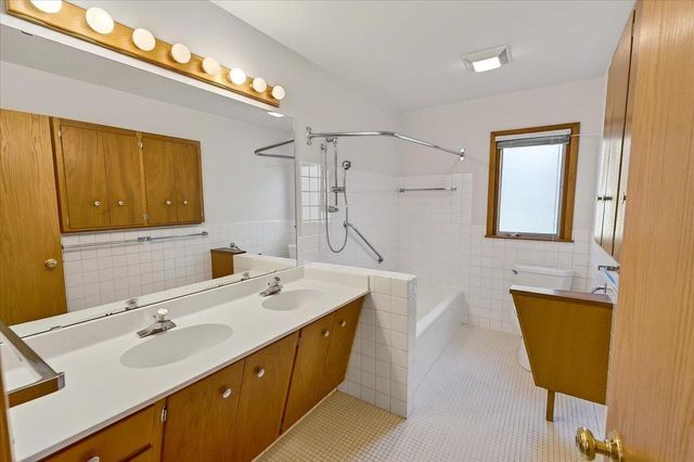 6401 Purcell Road, Belleville, WI 53508