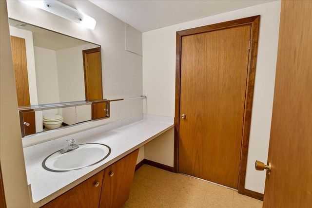 6401 Purcell Road, Belleville, WI 53508