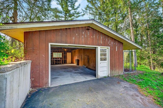 6401 Purcell Road, Belleville, WI 53508