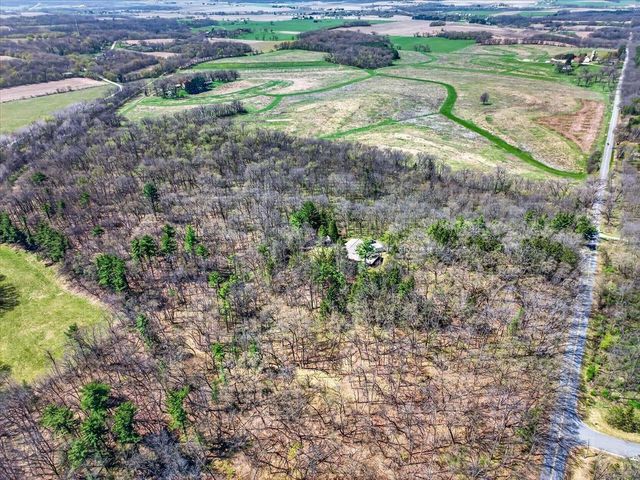 6401 Purcell Road, Belleville, WI 53508