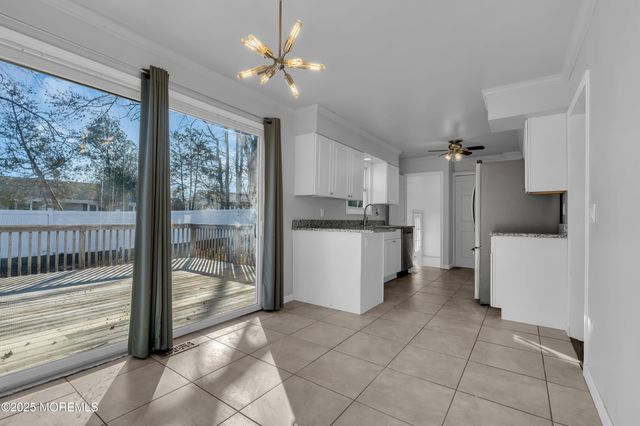 817 Beachwood Boulevard, Beachwood, NJ 08722