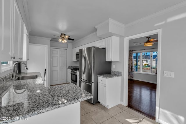 817 Beachwood Boulevard, Beachwood, NJ 08722