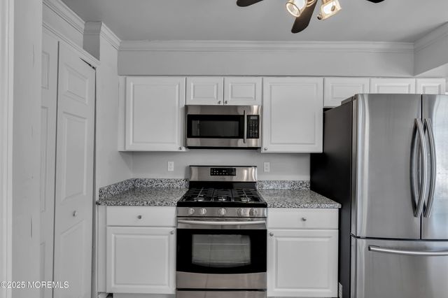 817 Beachwood Boulevard, Beachwood, NJ 08722