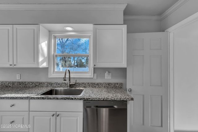 817 Beachwood Boulevard, Beachwood, NJ 08722