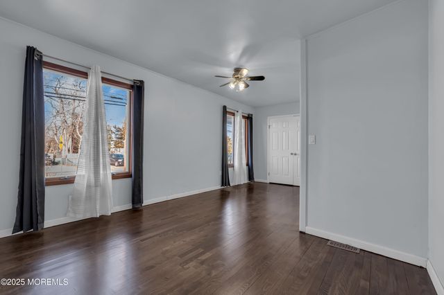 817 Beachwood Boulevard, Beachwood, NJ 08722