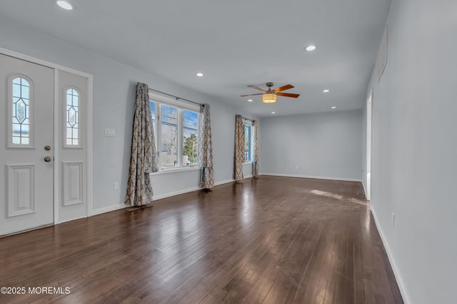 817 Beachwood Boulevard, Beachwood, NJ 08722