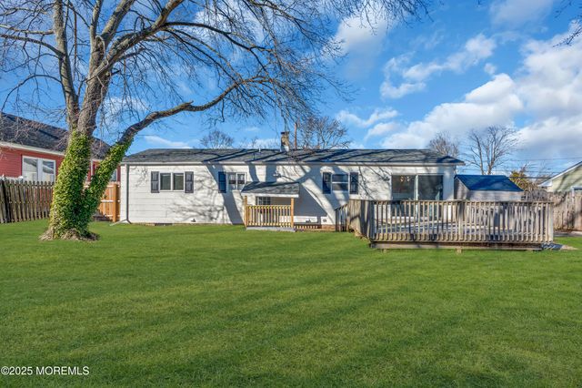 817 Beachwood Boulevard, Beachwood, NJ 08722