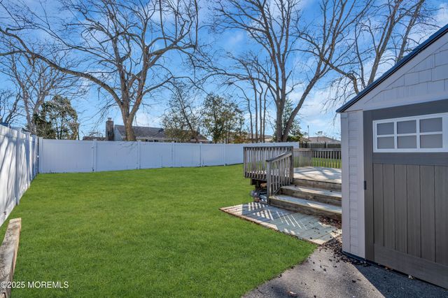 817 Beachwood Boulevard, Beachwood, NJ 08722