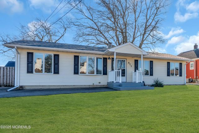 817 Beachwood Boulevard, Beachwood, NJ 08722