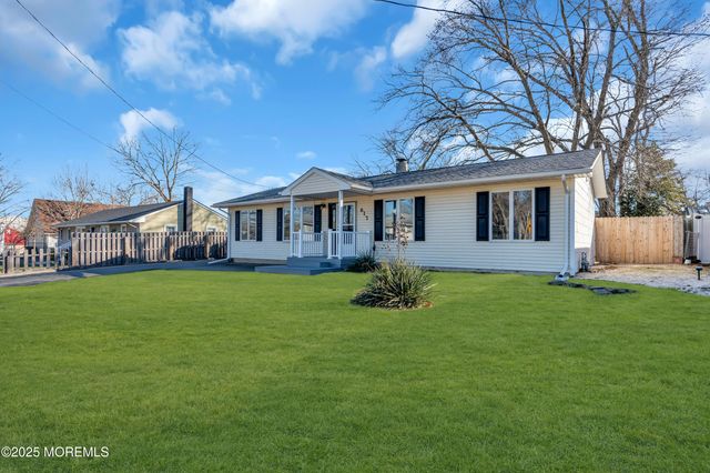 817 Beachwood Boulevard, Beachwood, NJ 08722