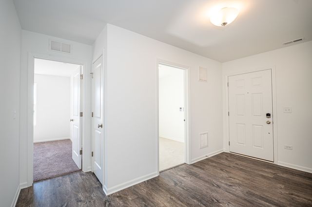4283 Chelsea Manor Circle 4283, Aurora, IL 60504