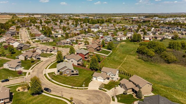 4624 Arctic Fox Road NW, Rochester, MN 55901