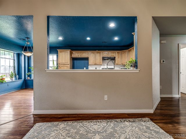 11226 S 274th East Avenue, Coweta, OK 74429