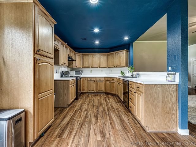 11226 S 274th East Avenue, Coweta, OK 74429