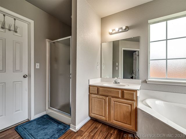 11226 S 274th East Avenue, Coweta, OK 74429