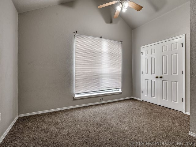 11226 S 274th East Avenue, Coweta, OK 74429