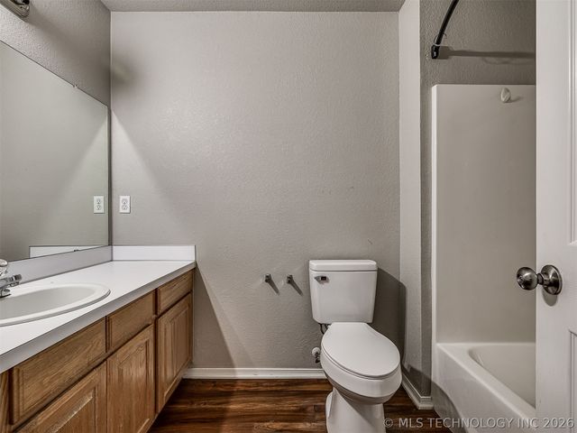 11226 S 274th East Avenue, Coweta, OK 74429