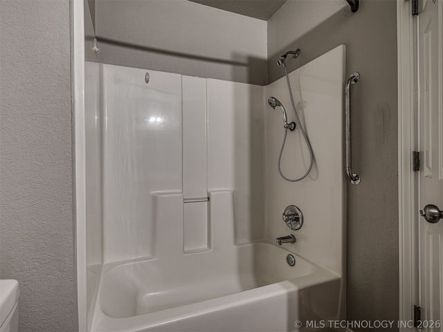 11226 S 274th East Avenue, Coweta, OK 74429