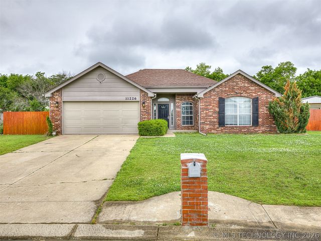 11226 S 274th East Avenue, Coweta, OK 74429