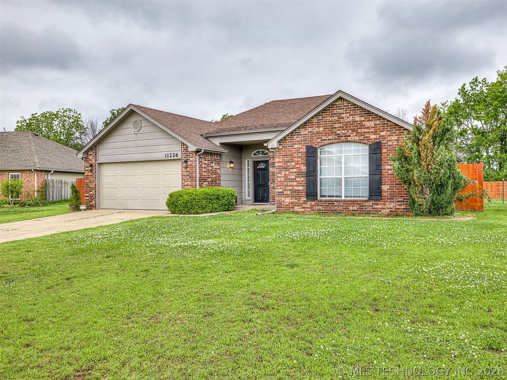 11226 S 274th East Avenue, Coweta, OK 74429