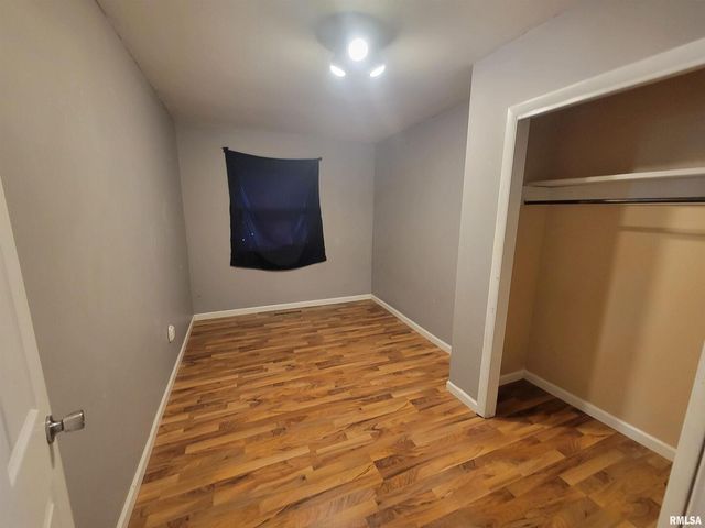 705 S 11th St Street, Herrin, IL 62948