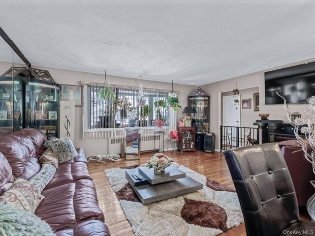 601 Chautauqua Avenue, West Hempstead, NY 11552