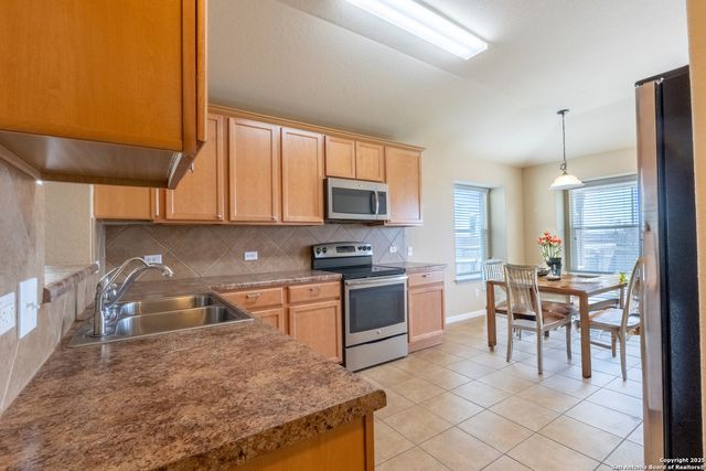 734 Wolfeton Way, New Braunfels, TX 78130
