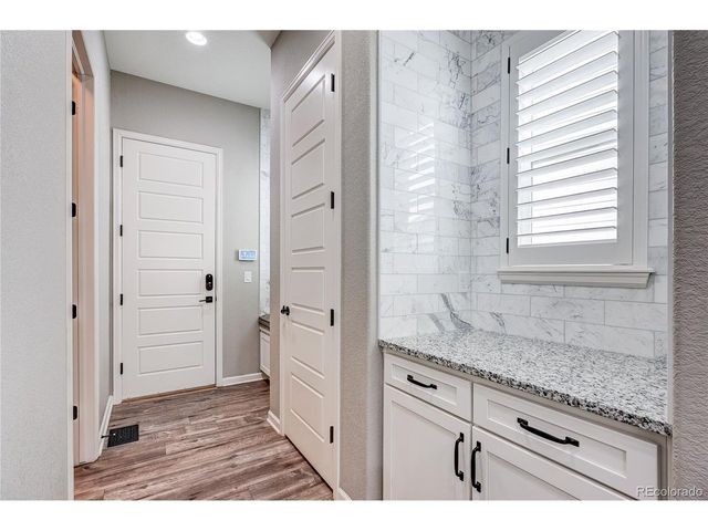 832 Sundown Way, Erie, CO 80516