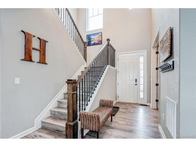 832 Sundown Way, Erie, CO 80516