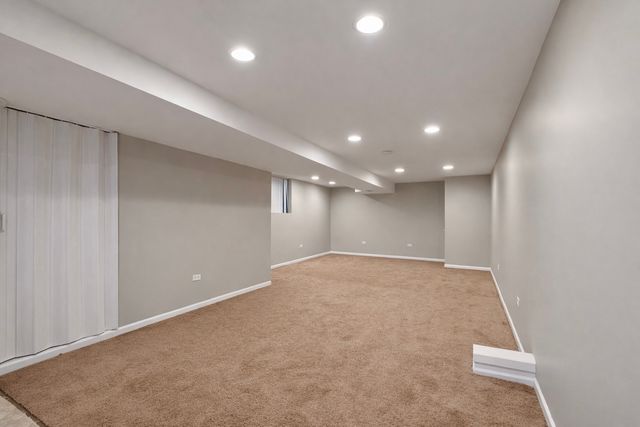 2310 Shiloh Drive, Aurora, IL 60503