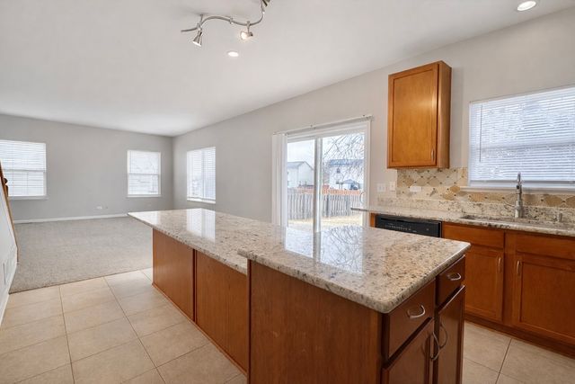 2310 Shiloh Drive, Aurora, IL 60503