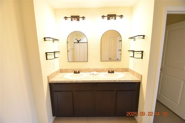 7697 TUSCAN BAY CIRCLE, Wesley Chapel, FL 33545