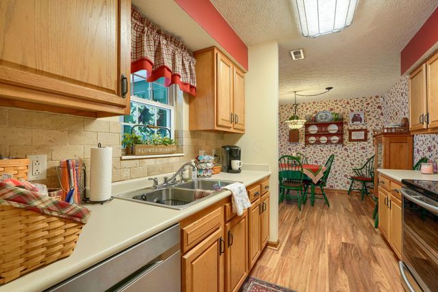 673 Kildow Court, Ashville, OH 43103