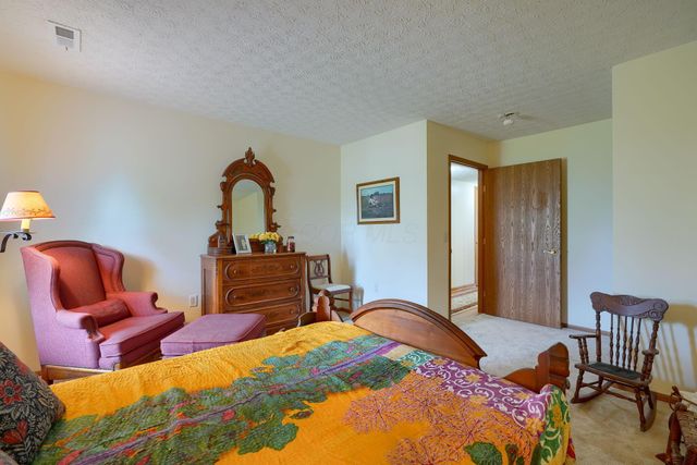 673 Kildow Court, Ashville, OH 43103