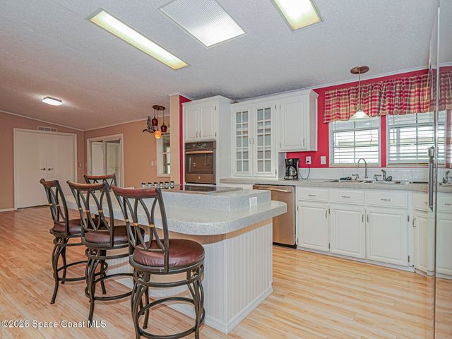 7566 Montauk Avenue U19, Micco, FL 32976