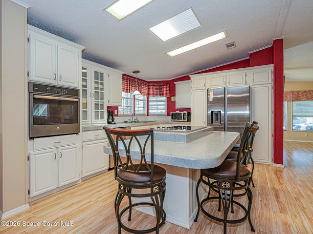 7566 Montauk Avenue U19, Micco, FL 32976