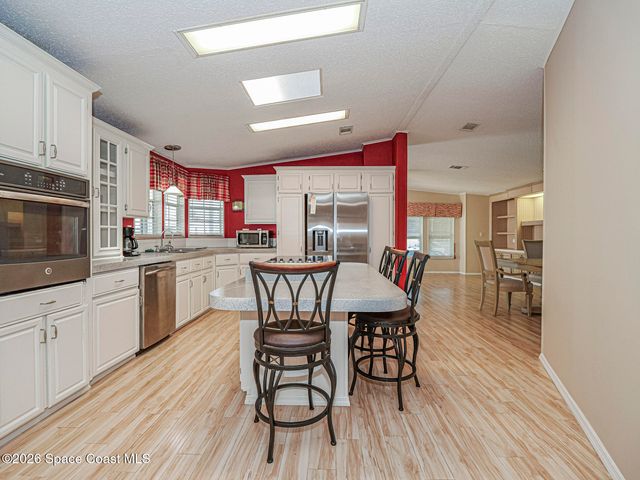 7566 Montauk Avenue U19, Micco, FL 32976