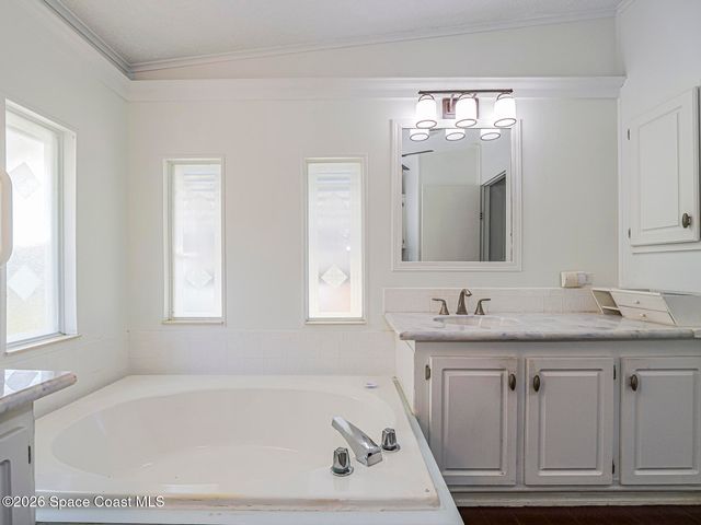 7566 Montauk Avenue U19, Micco, FL 32976