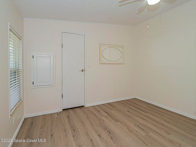 7566 Montauk Avenue U19, Micco, FL 32976