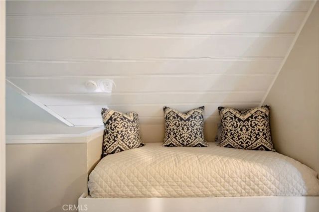 282 Terrace Road, Lake Arrowhead, CA 92352