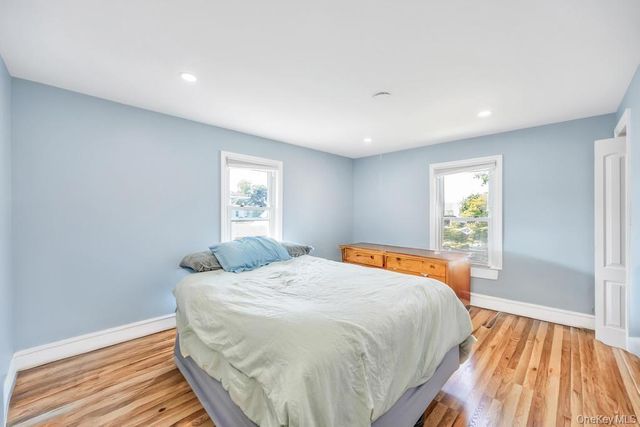 10 Harrison, Hicksville, NY 11801