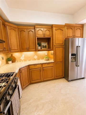 2318 N Fairview Street 101, Burbank, CA 91504
