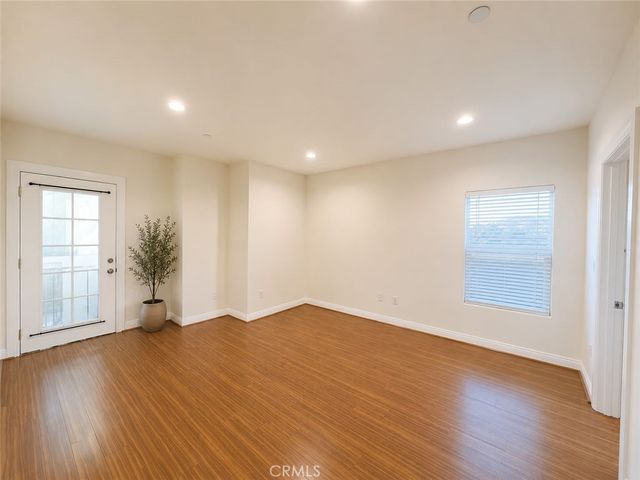 2318 N Fairview Street 101, Burbank, CA 91504