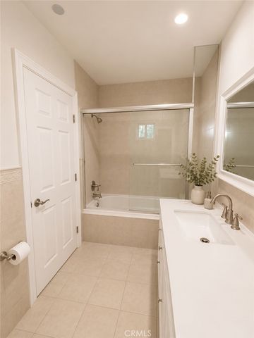 2318 N Fairview Street 101, Burbank, CA 91504