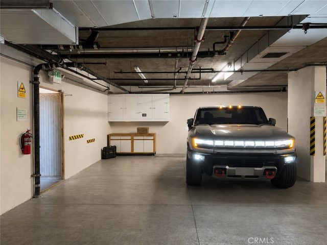 2318 N Fairview Street 101, Burbank, CA 91504