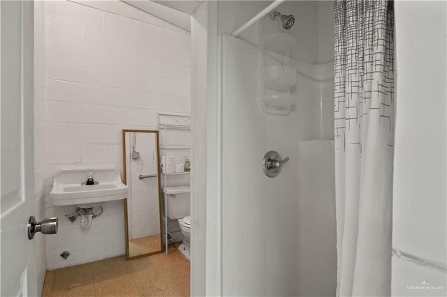 222 W Filmore Avenue, Harlingen, TX 78550