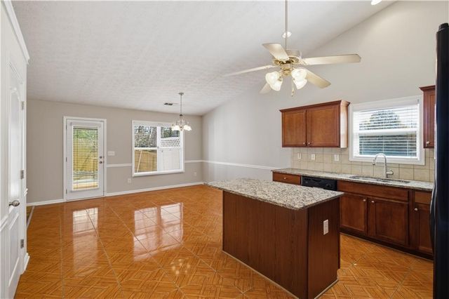 1159 Simonton Glen Way, Lawrenceville, GA 30045