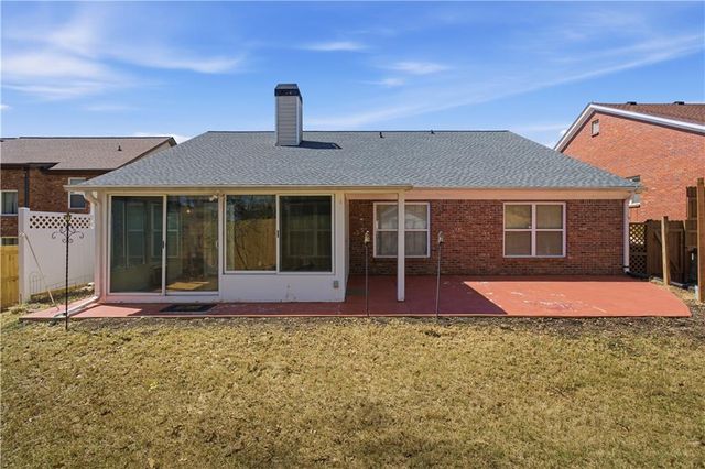 1159 Simonton Glen Way, Lawrenceville, GA 30045