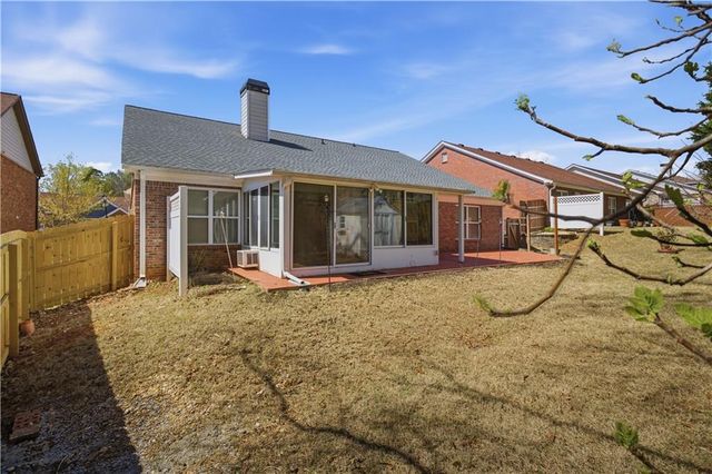 1159 Simonton Glen Way, Lawrenceville, GA 30045